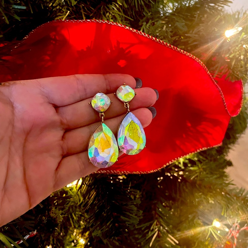 Beautiful Teardrop Earrings